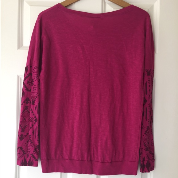 Victoria's Secret Pink long Sleeve Tee. Size Small - Picture 4 of 6